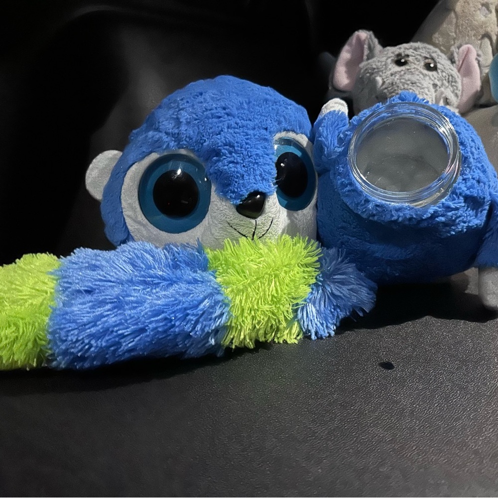 Lemur stashimal
